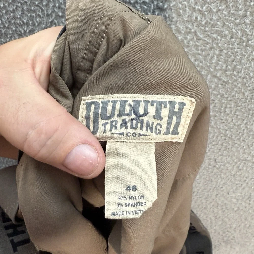 Duluth Trading Co Shorts‎ Mens 46 Brown Flex Dry On The Fly 9